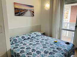 Seafront Apartment - Beahost