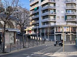 Design Apartment Near The Sea