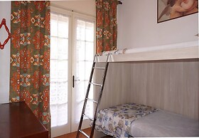 Spacious Villa With Private Garden and Pool