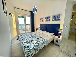 Wonderful Beachfront Apartment - Beahost