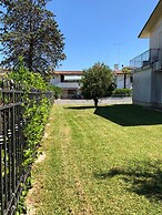 Relaxing Villa Close to the Beach