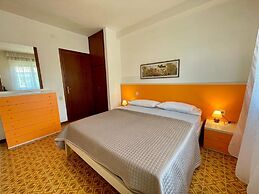 Comfortable Villa Near the Beach