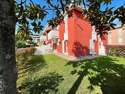 Relaxing Holidays by the Beach - Flat With Garden