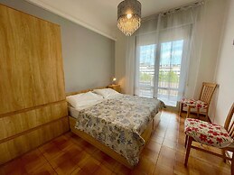 Great Apartment by the Beach for 7 Guests