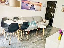 Holiday Apartment Near the Seafront Aircon and Wi-fi
