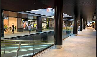 Modern Family Home Above Swimming Pool