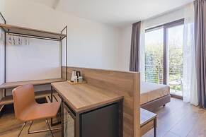 Room in B&B - Insula Felix - Deluxe Double or Twin Room With Lake View