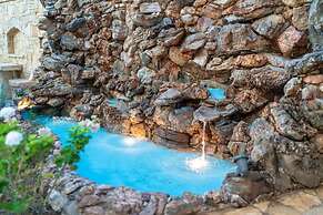 Grandpas House Agia Pelagia