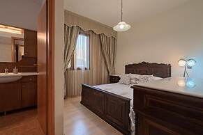 Grandpas House Agia Pelagia