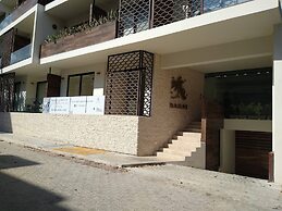 Luxurious Charming Studio-terrace With Pool-gym