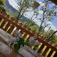 Retreat Holiday in Cozy Traditional House