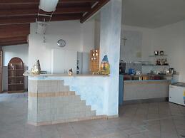 Room in B&B - Spacious Quadruple Room a Stone Throw From the sea