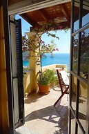 Natalia Apartment A With Panoramic sea Views of Agios Gordios bay