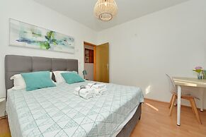 Beautiful 1-bed Apartment Kristijan Zadar