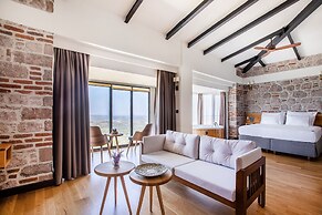 Marlo Ayvalik Adult Only +12