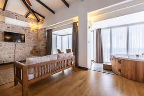 Marlo Ayvalik Adult Only +12