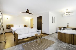 Marlo Ayvalik Adult Only +12