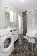 Beautiful 2-bed Apartment in Okrug Gornji