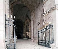 Beautiful 2-bed Apartment in Okrug Gornji