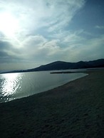 Beautiful 2-bed Apartment in Okrug Gornji