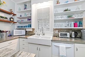 Ms. Bunny's Bungalow 2 Bedroom Home by RedAwning