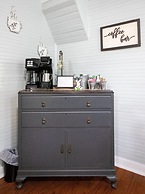 Ms. Bunny's Bungalow 2 Bedroom Home by RedAwning