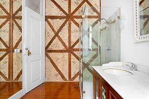 JOIVY Unique 1-BR Apartment in central Chiado