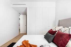 JOIVY Elegant 1-BR Apartment in Perfect Centre