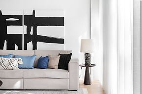 JOIVY Elegant 1-BR Apartment in Perfect Centre