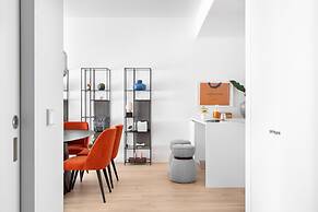 JOIVY Elegant 1-BR Apartment in Perfect Centre