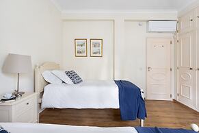 JOIVY Splendid 4-BR House w/Swimming Pool & Sea View