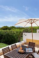 JOIVY 3-BR Cottage w/Terrace & Garden in Colares
