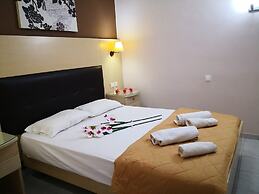 Roseclub Apartments