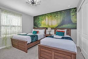 Grand 8BD Villa With Themed Rooms and Game Room! Close to Disney! #8ws