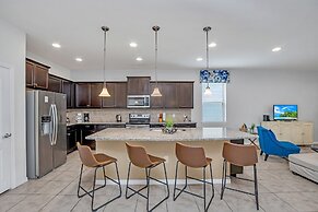 Grand 8BD Villa With Themed Rooms and Game Room! Close to Disney! #8ws