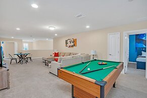 Grand 8BD Villa With Themed Rooms and Game Room! Close to Disney! #8ws