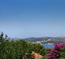 A2 - Studio With Balcony, Just 3 min to the Beach