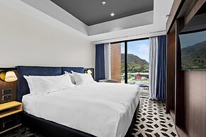 Holiday Inn Queenstown Remarkables Park by IHG