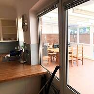 Spacious 3BR Home in Bedford for Big Groups