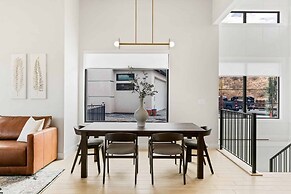 Pitch Perfect by RedAwning