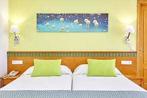 Universal Hotel Laguna