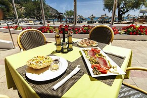 Universal Hotel Laguna