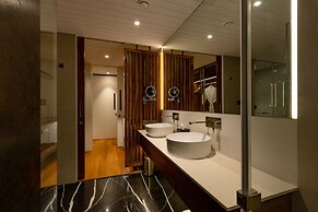 Radisson Resort and Spa Lonavala