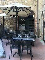 Stylish Luxury Loft Sleeps 4 San Gimignano Tuscany