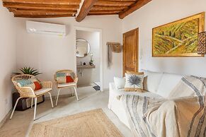 Stylish Luxury Loft Sleeps 4 San Gimignano Tuscany