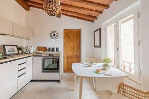 Stylish Luxury Loft Sleeps 4 San Gimignano Tuscany