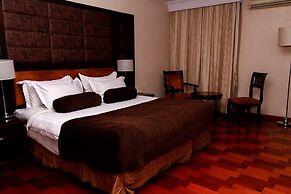 Owu Crown Luxury Hotel Ibadan