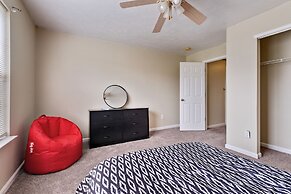 Incredibly Spacious Carmel Home With Fully Equipped Kitchen - 4700 Sq 