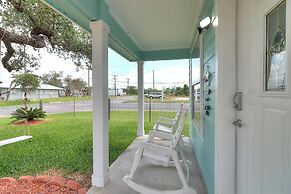 Fisherman's Inn 2 Bedroom Home by Redawning