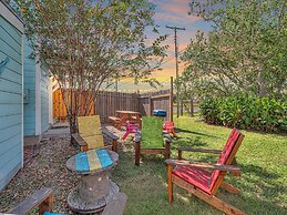 Fisherman's Inn 2 Bedroom Home by RedAwning